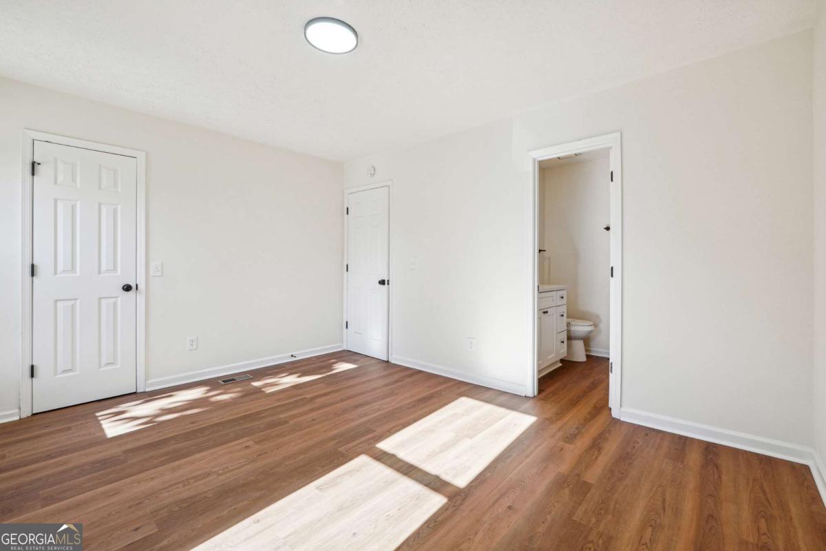 Pleasant Oaks Townhomes - Residential
