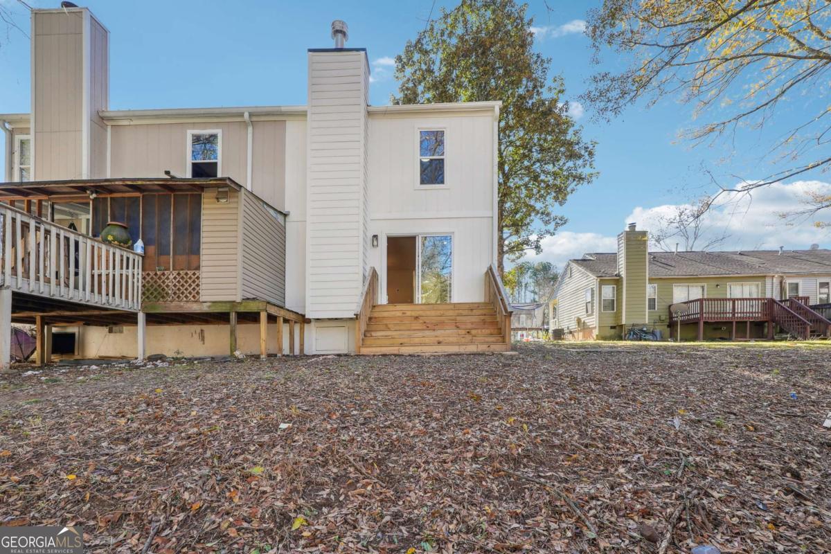 Pleasant Oaks Townhomes - Residential