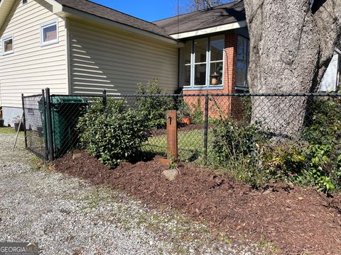 200 S Jackson ST Hartwell GA 30643