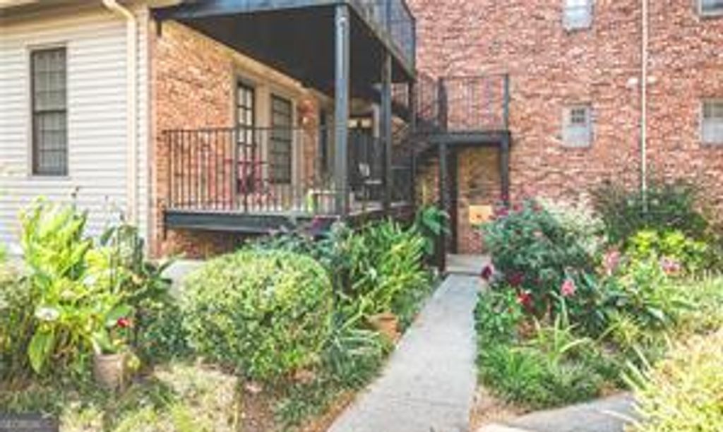 Photo of 3091 Colonial Way #F-2, Atlanta, GA 30341 (MLS # 10757137)