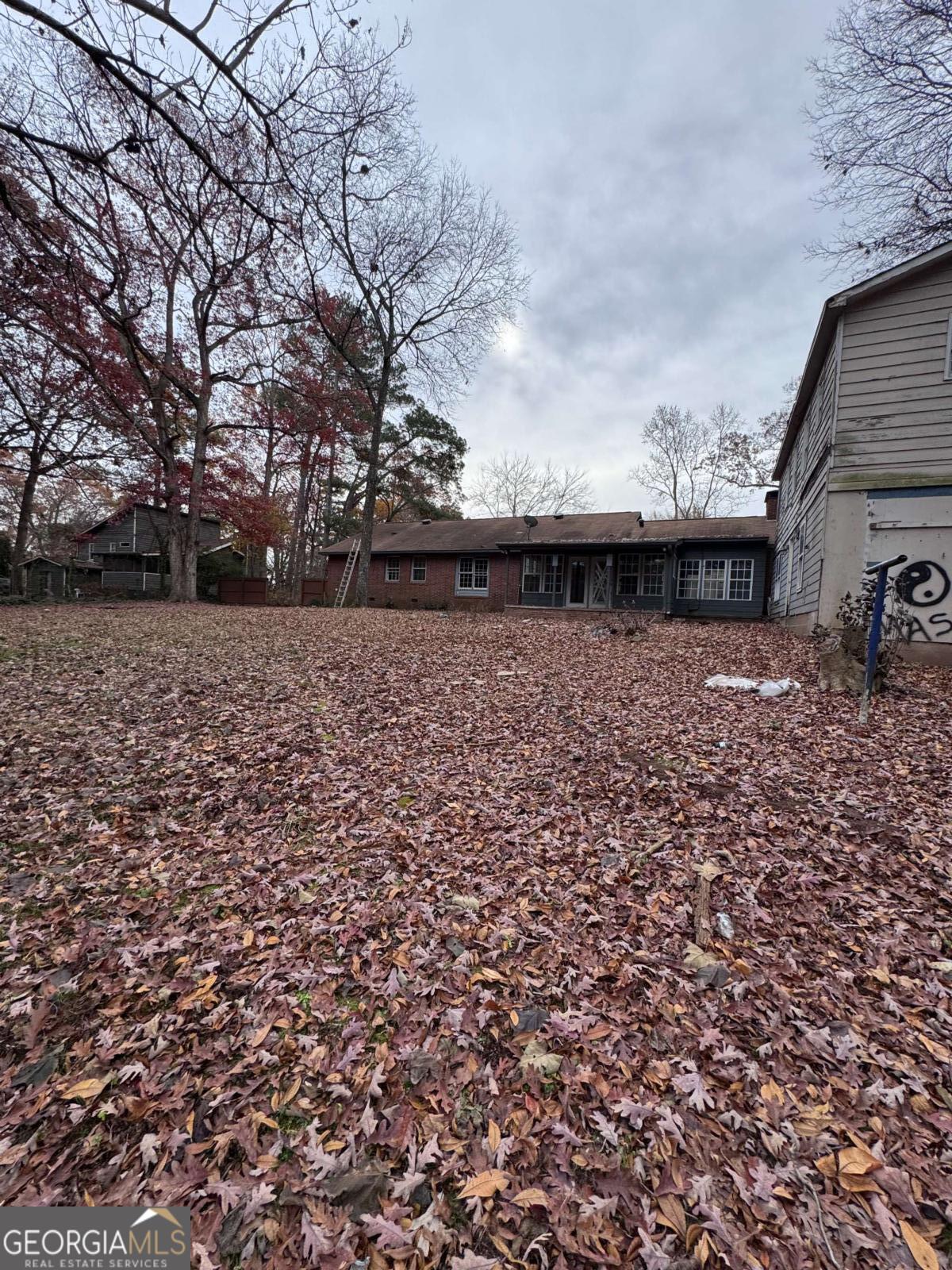 Sewell Manor - Residential