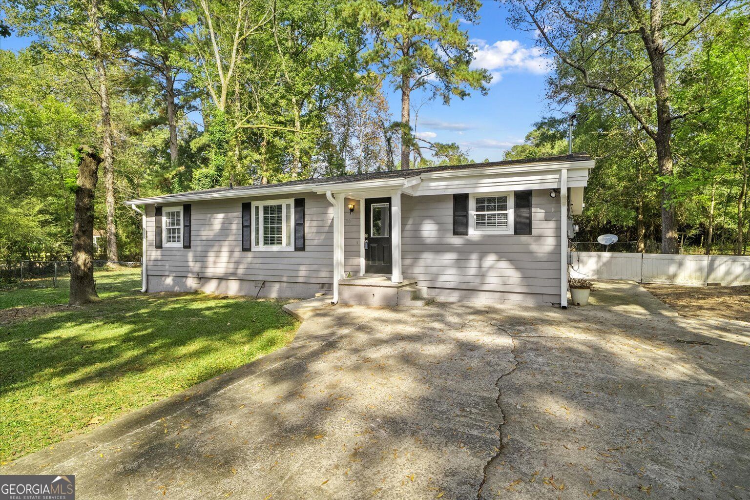 30 Pinecrest DR NW
