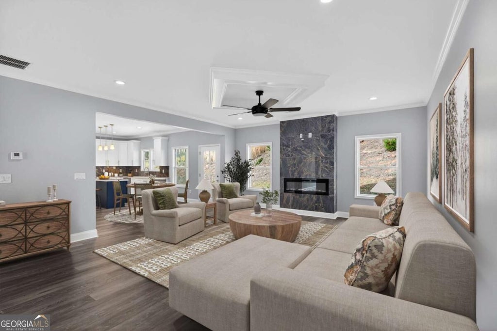 Photo of 1226 Bloomsbury Lane, Gainesville, GA 30501 (MLS # 10855879)