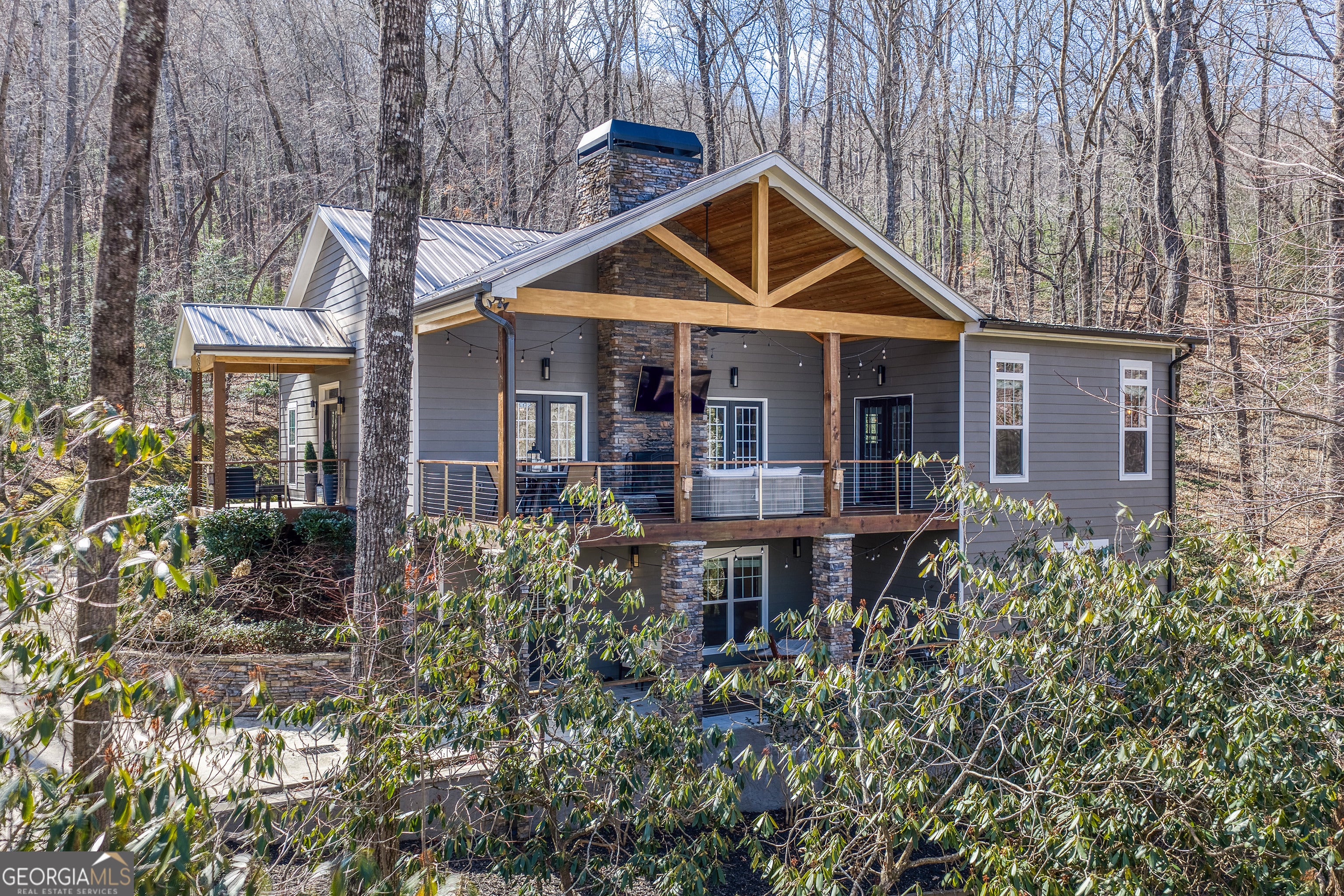 112 Springhill Lane