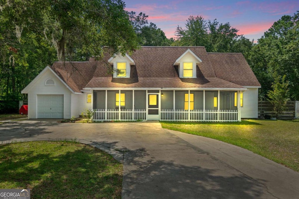 Photo of 157 Ole Oak Road, Allenhurst, GA 31301 (MLS # 10804887)
