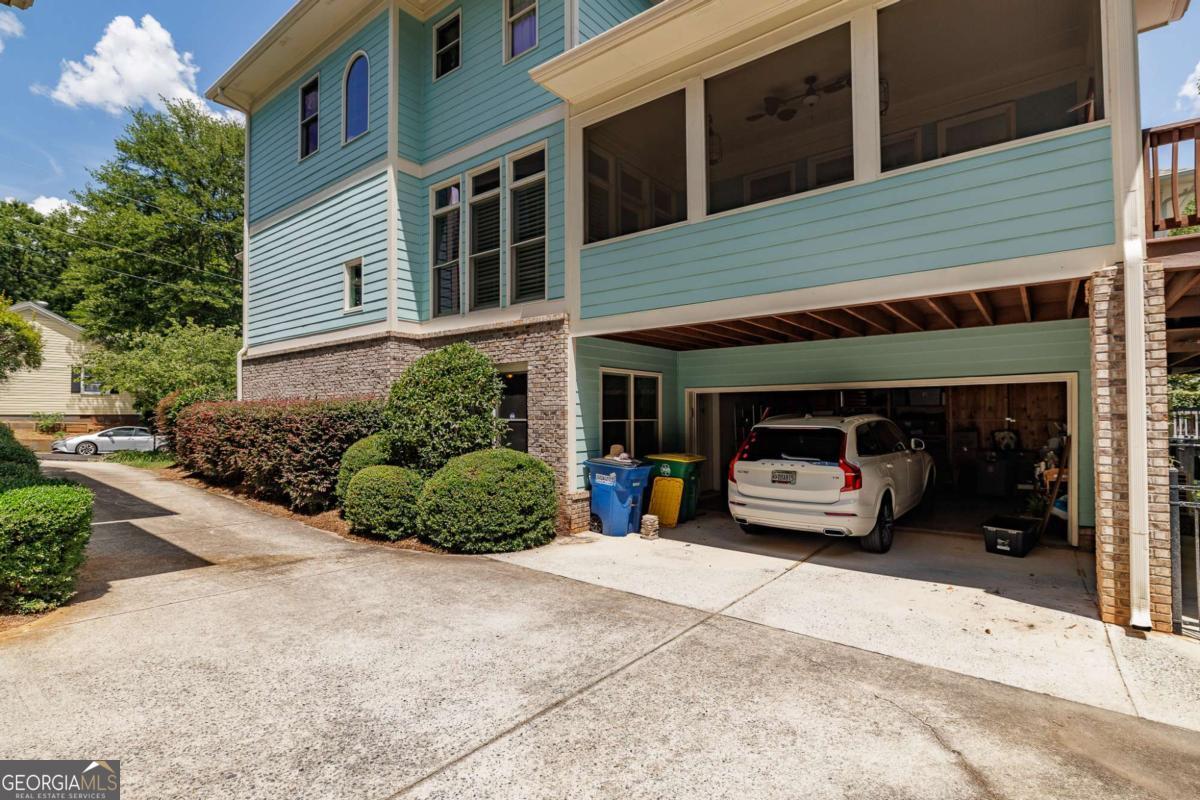 Boulevard - Residential