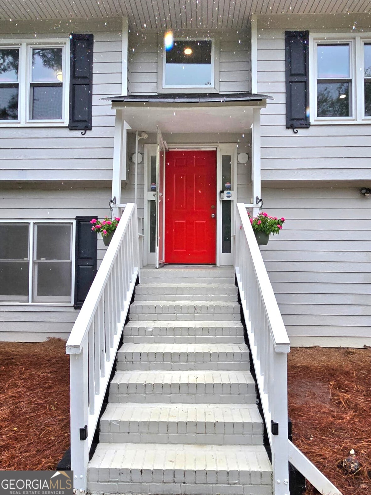 715 Herring RD