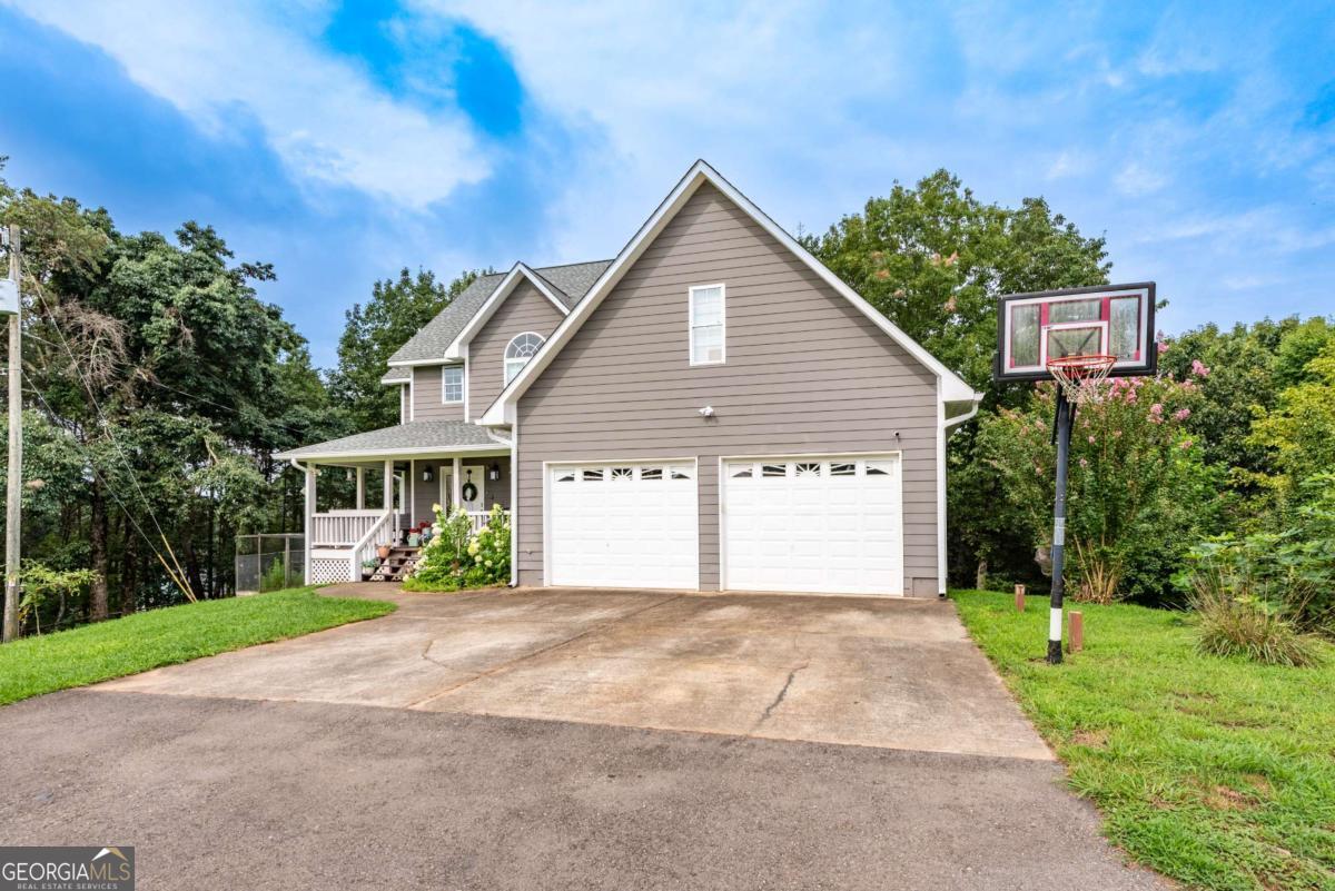 271 Big Sky LN