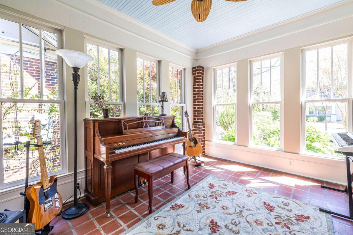 Oakhurst - Residential