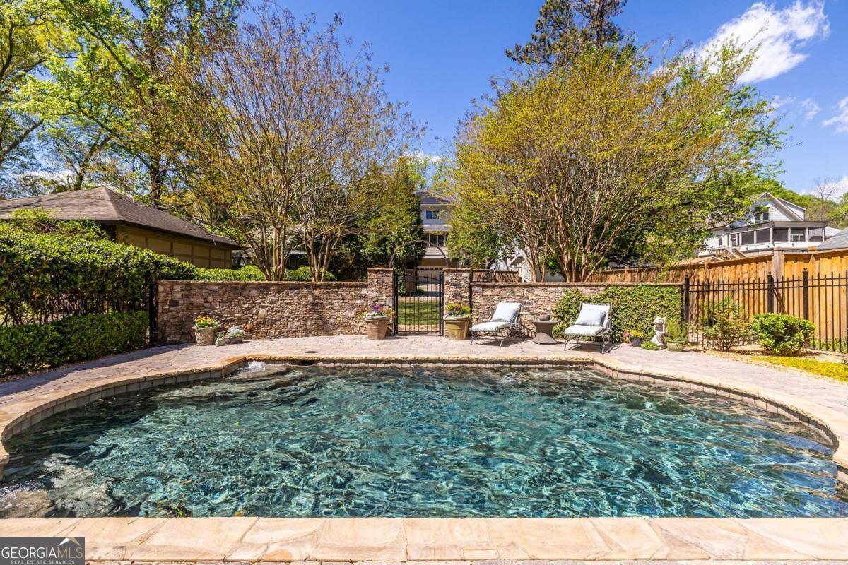 Oakhurst - Residential