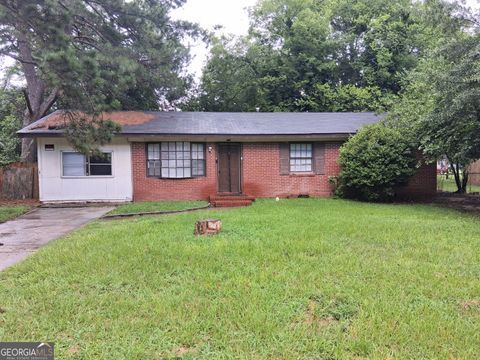 110 Merlin ST Warner Robins GA 31093