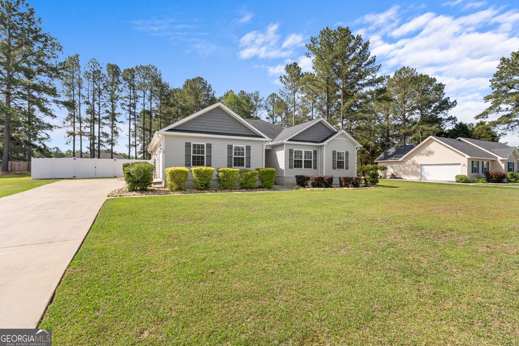 Photo of 708 Ogeechee Drive E, Statesboro, GA 30461 (MLS # 10763058)