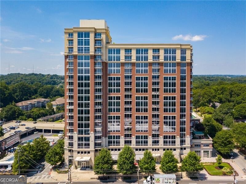 1820 Peachtree ST NW 2002