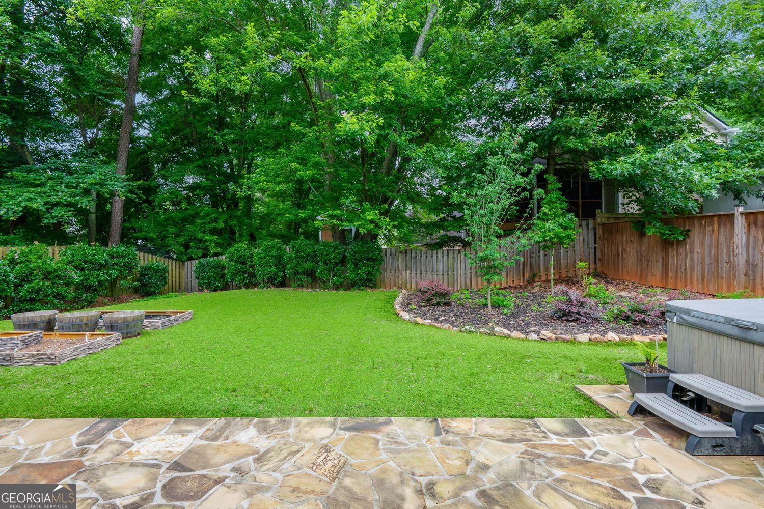 10980 Pinehigh DR