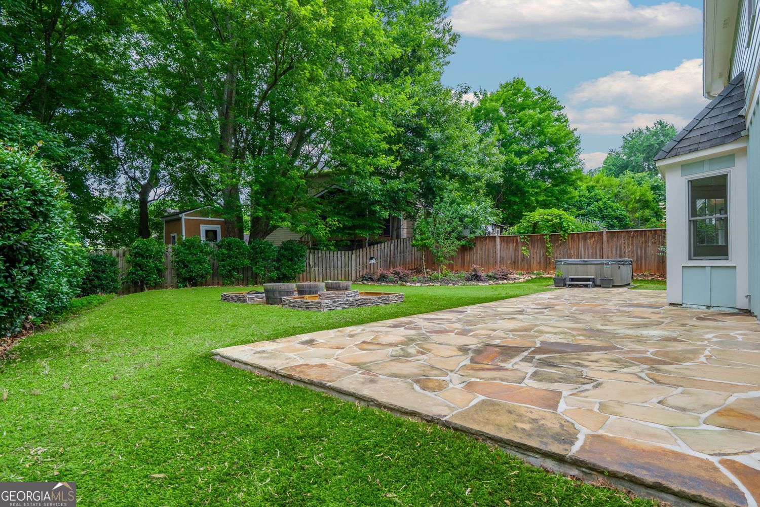 10980 Pinehigh DR