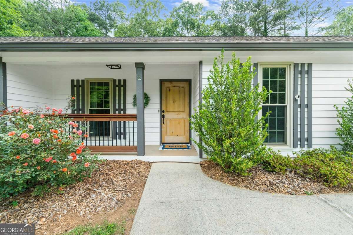 330 Monivea LN
