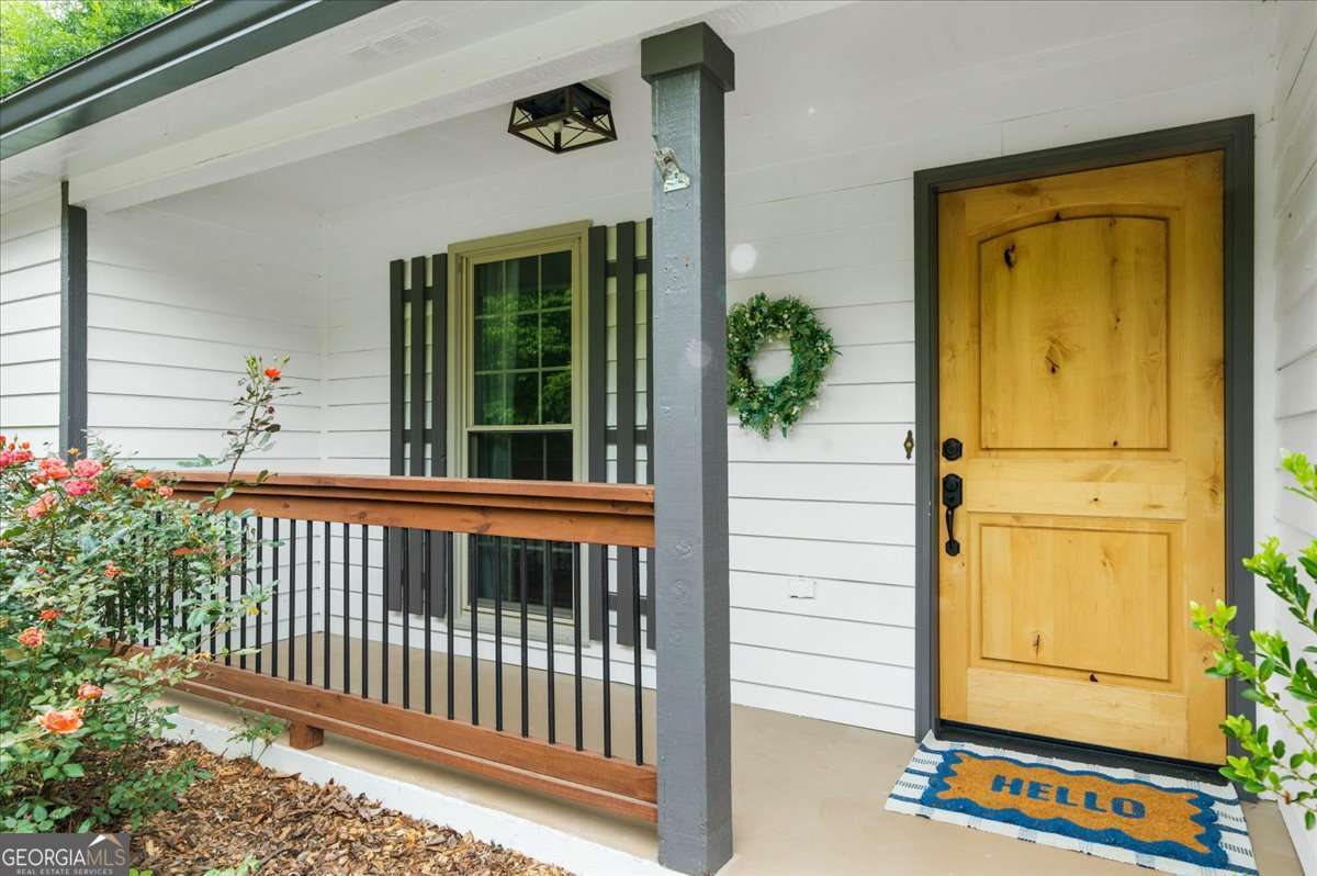 330 Monivea LN