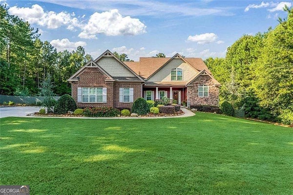 209 THYME LEAF WAY, LOCUST GROVE, GA 30248 - Image a6ac7bd2b9e51a6c0484ca9258bb1c51/1431022467