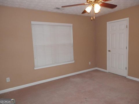 Single Family Residence in Villa Rica GA 2079 Dartmoth Way 19.jpg