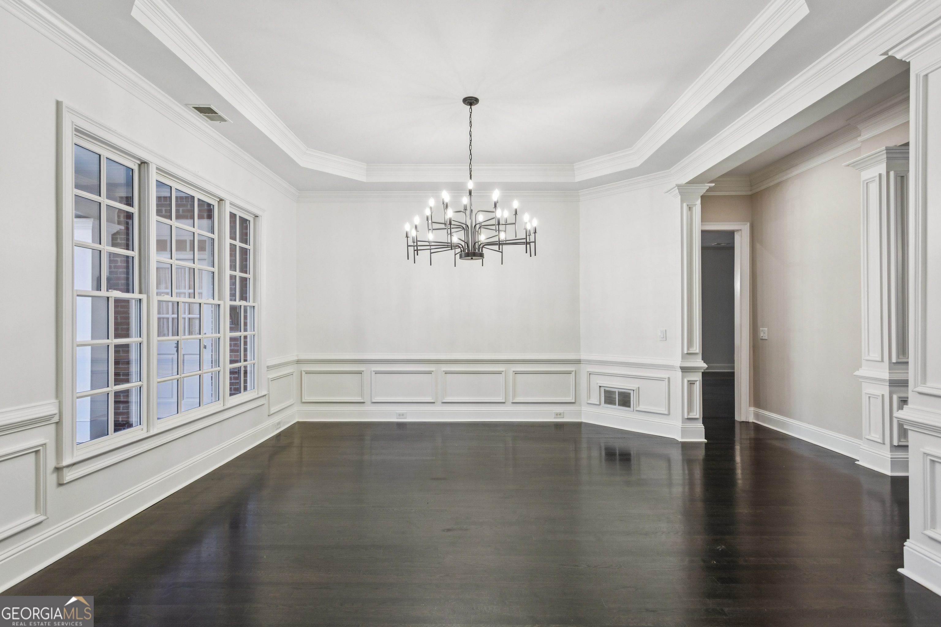 1382 Murrays Loch PL NW