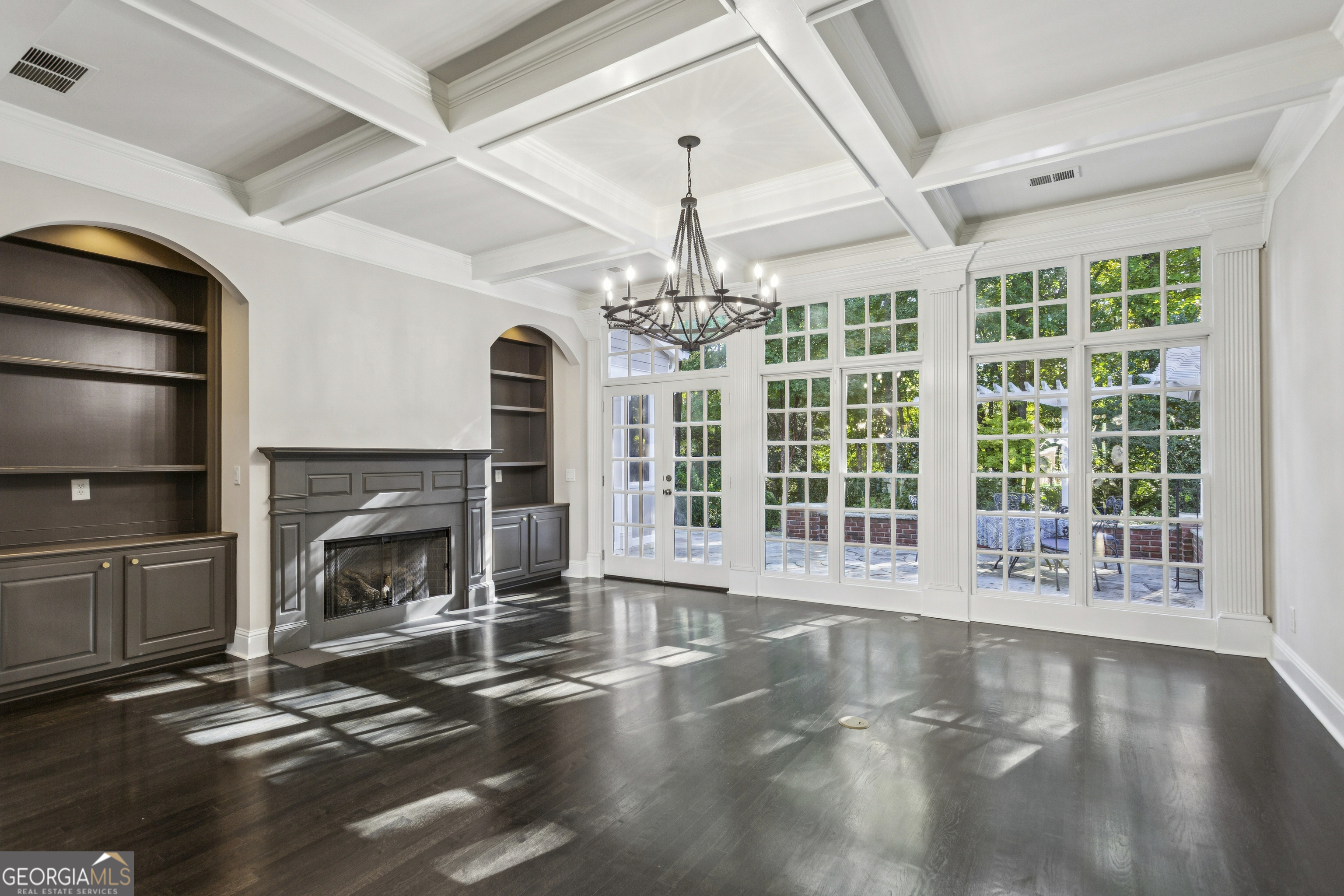 1382 Murrays Loch PL NW