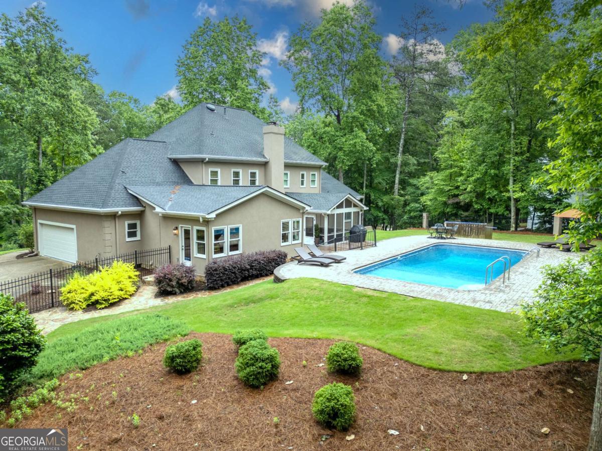 9950 Farmbrook LN