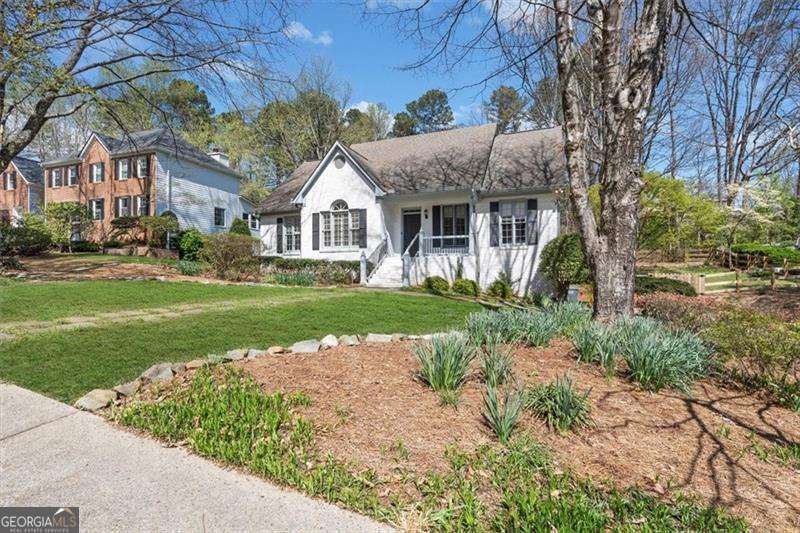 2838 Saddlebrook WAY NW