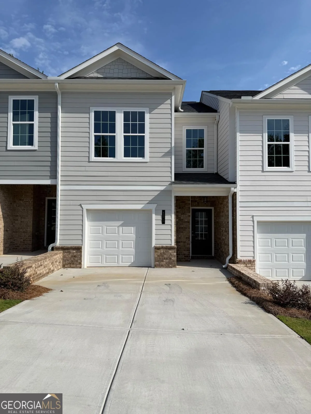 121 Greenview Court