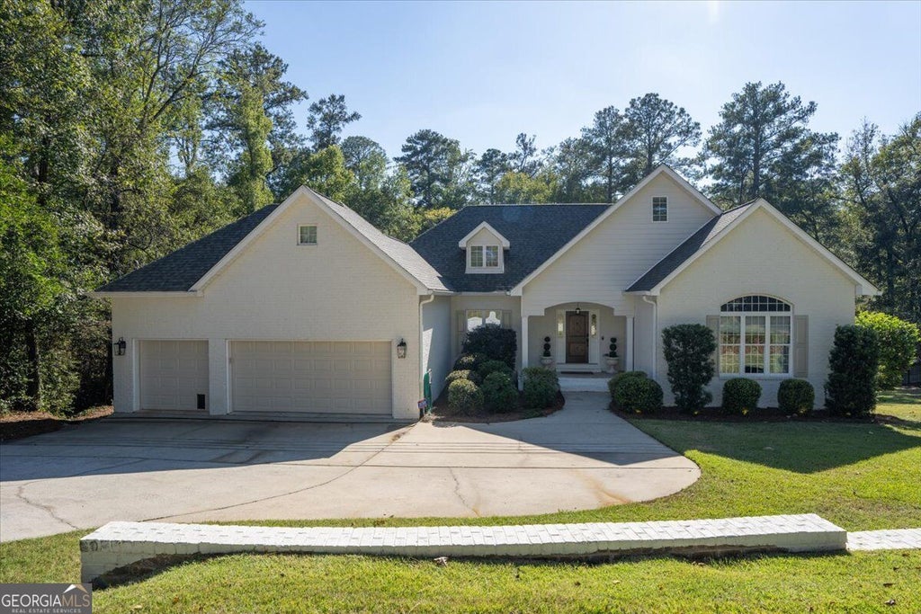 Photo of 221 Old Club Court, Macon, GA 31210 (MLS # 10874383)