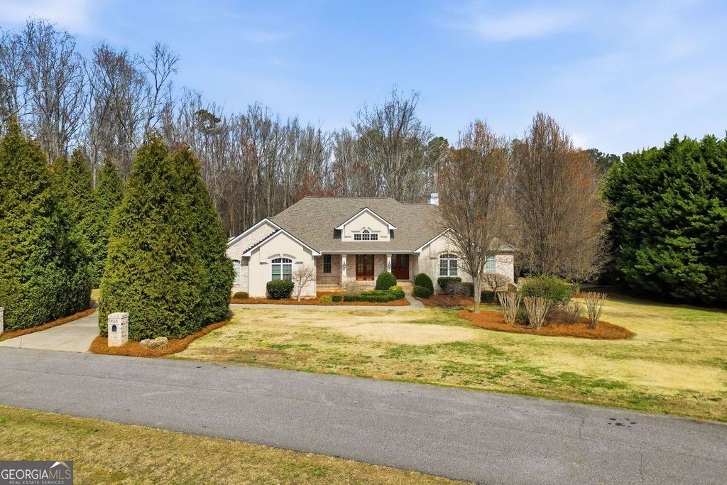 Photo of 3930 Fouts Drive, Cumming, GA 30028 (MLS # 10708629)