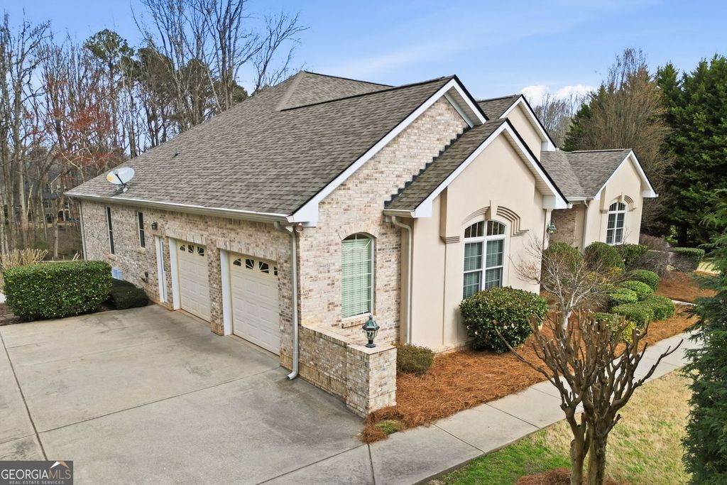 Photo of 3930 Fouts Drive, Cumming, GA 30028 (MLS # 10708629)