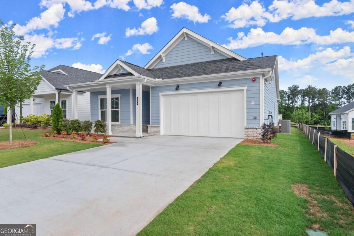 484 Fescue CT NW