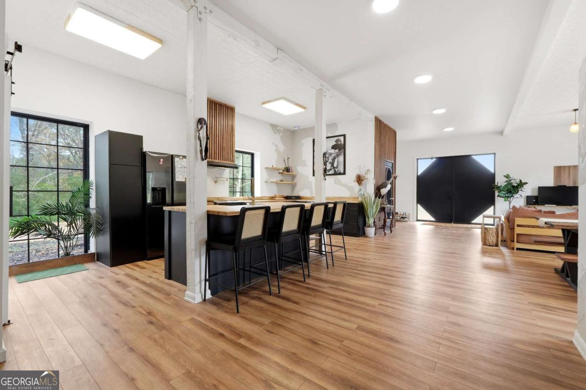 356 W Oak Grove RD NW