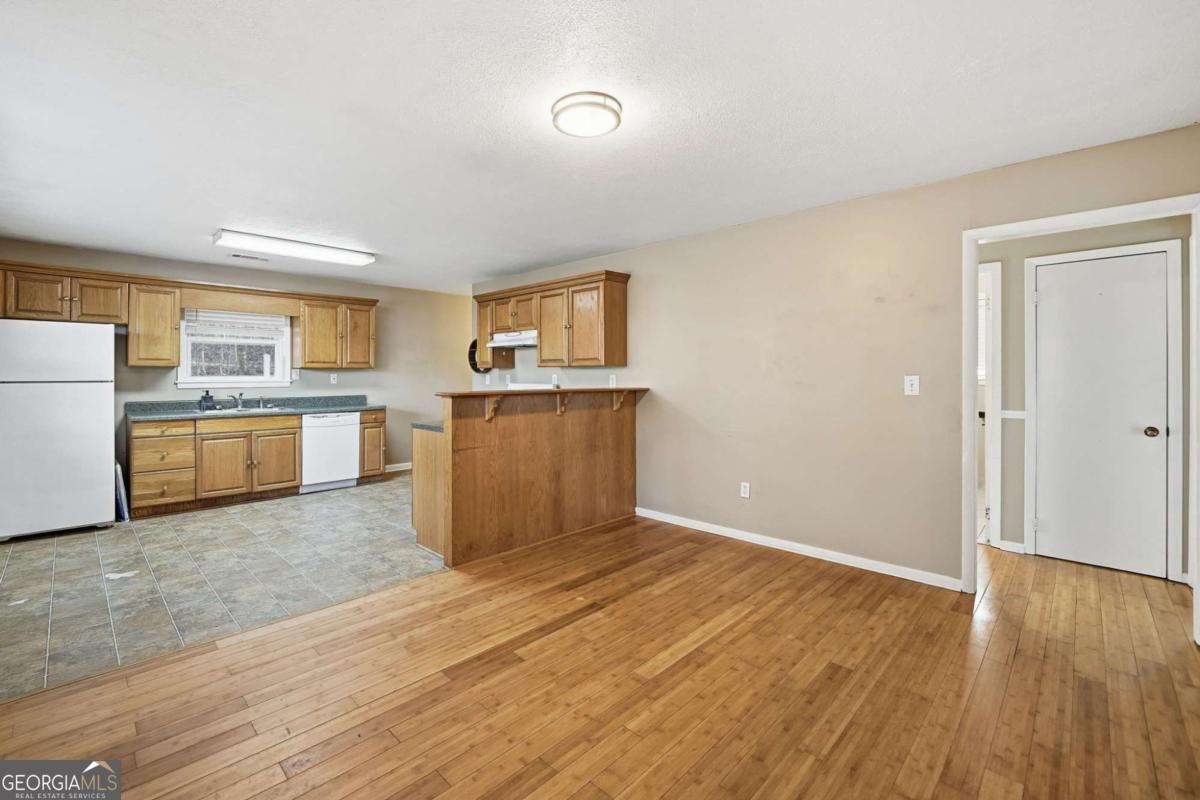 46 James DR