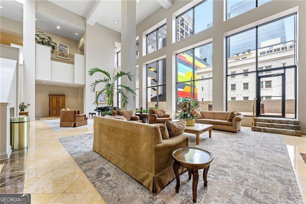 1280 W Peachtree ST NW 3114