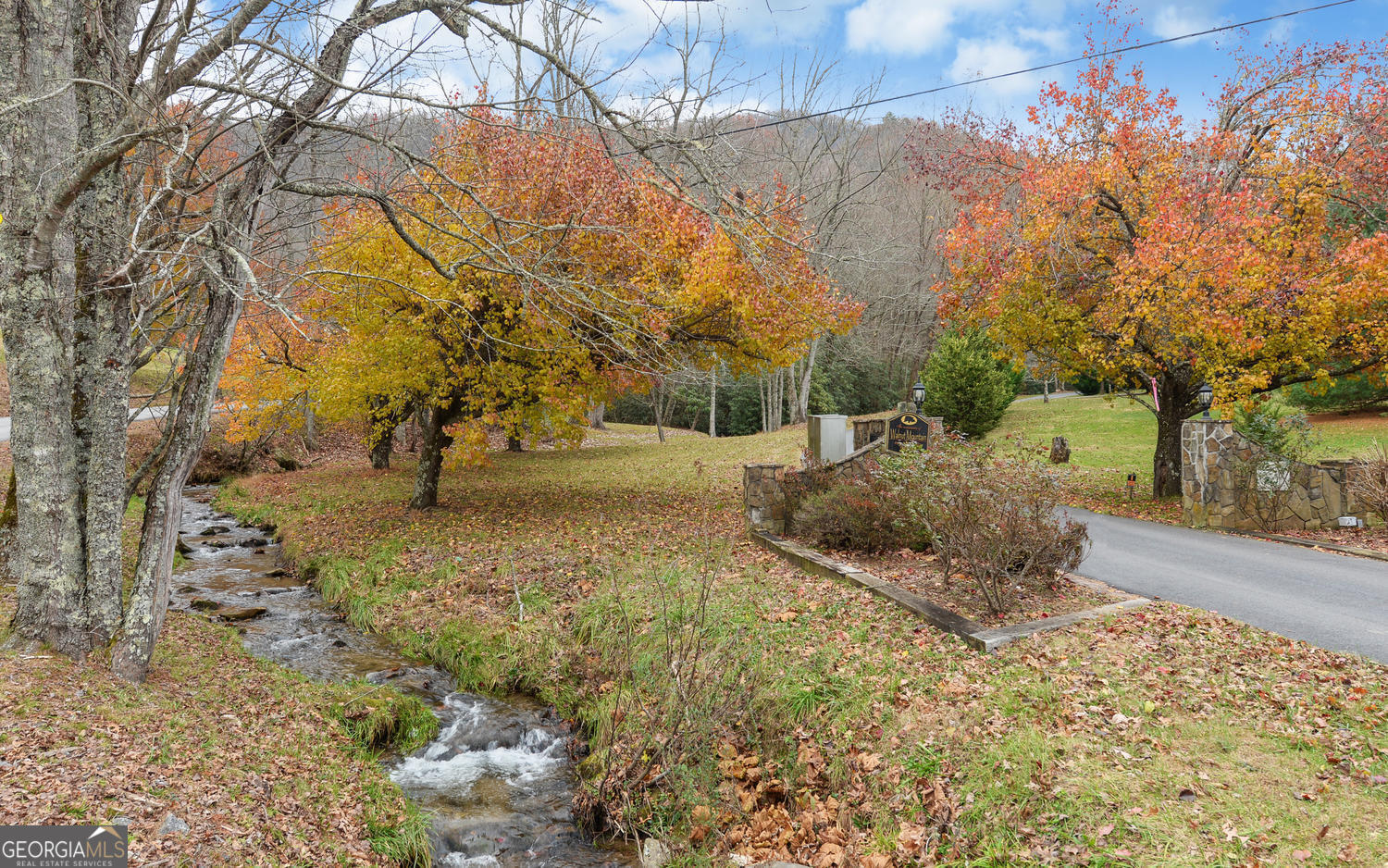 Walnut Mountain - Residential