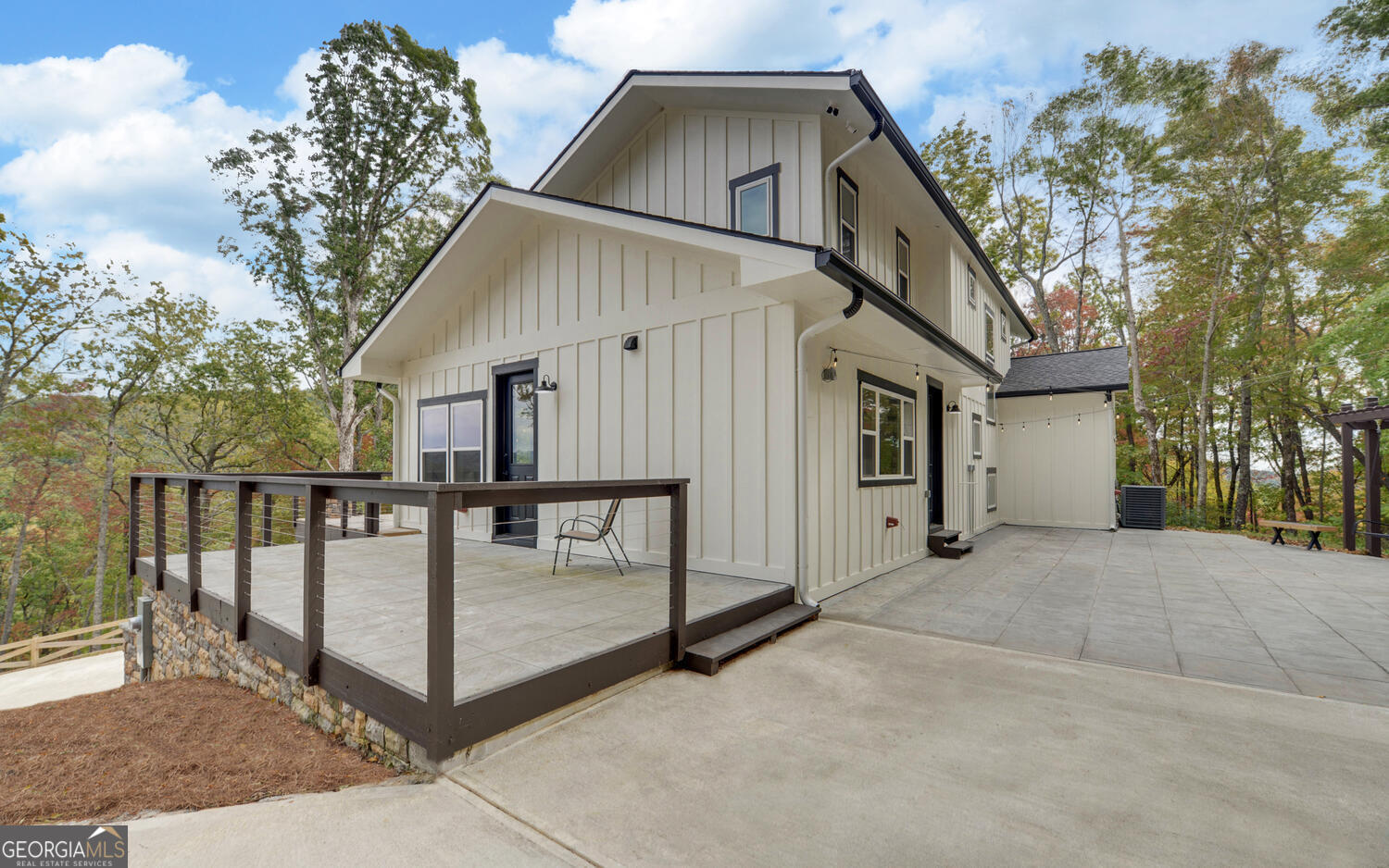 Walnut Mountain - Residential