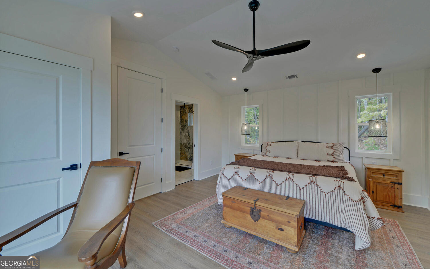 Walnut Mountain - Residential