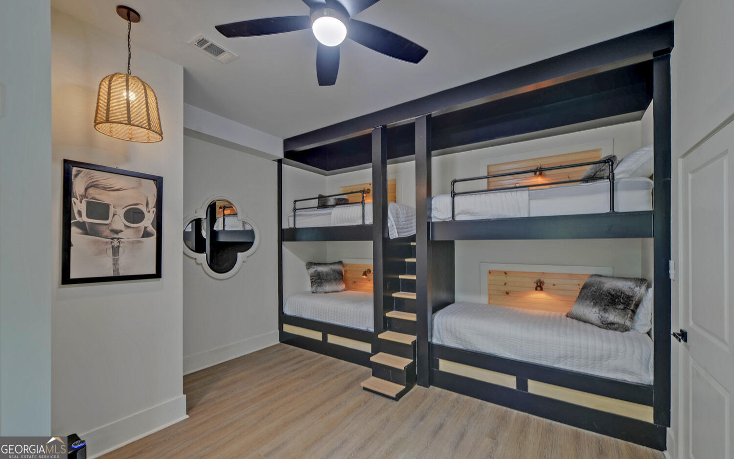 Walnut Mountain - Residential