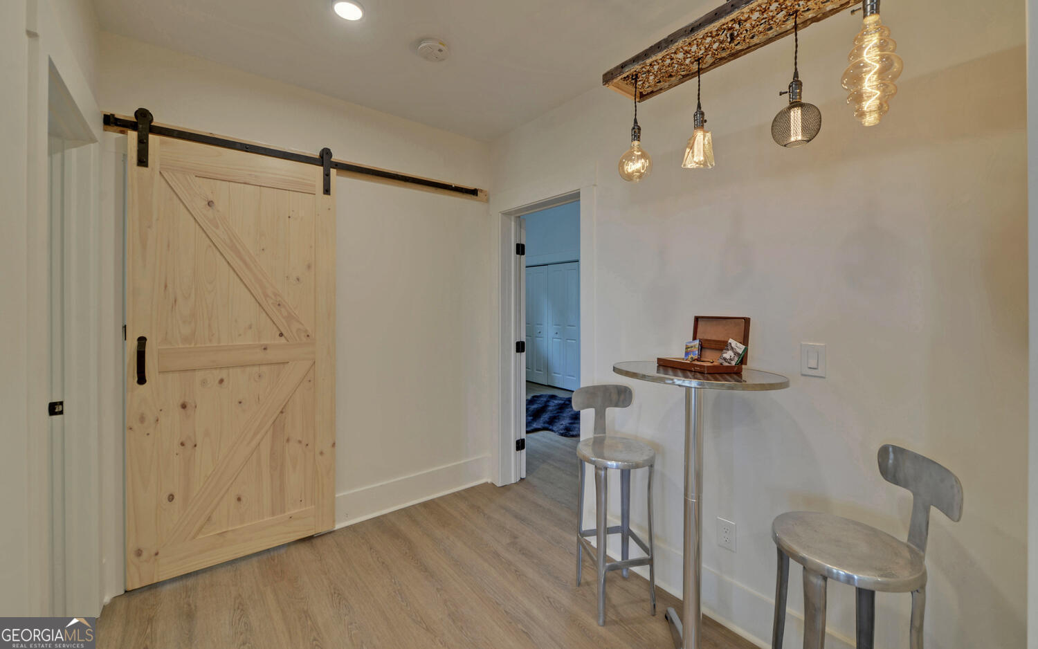 Walnut Mountain - Residential