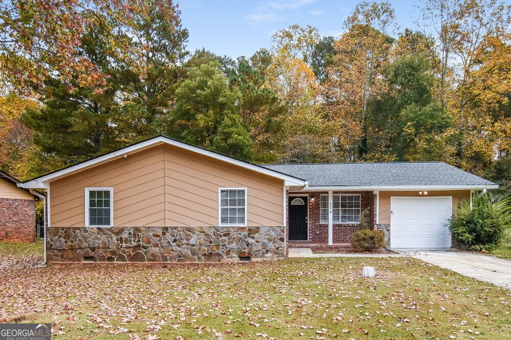 Photo of 6378 Valley Brook Drive, Riverdale, GA 30274 (MLS # 10735529)