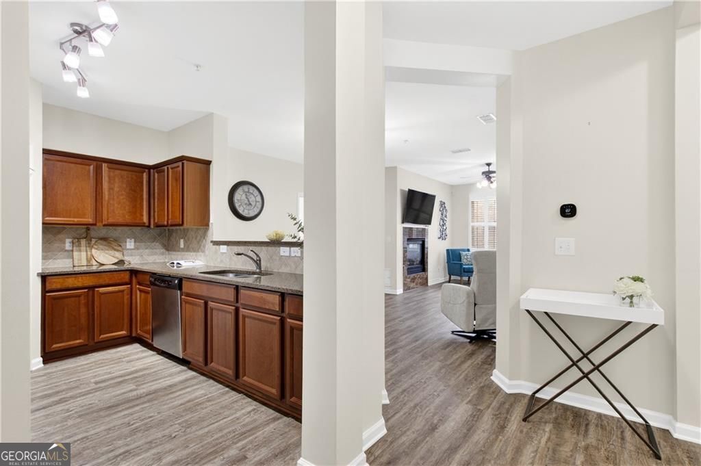 4805 Village WAY 1105