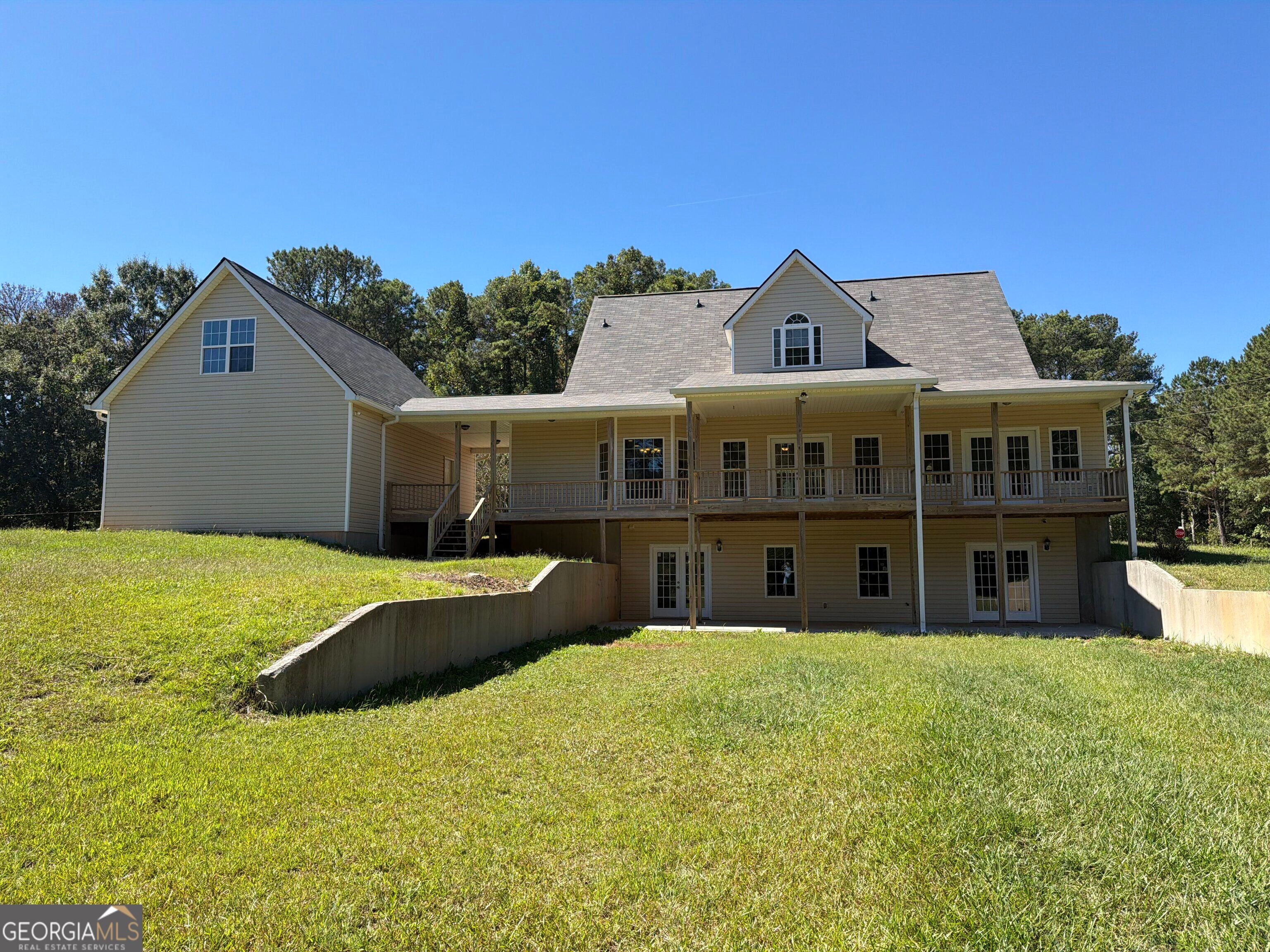 60 John Henry CIR