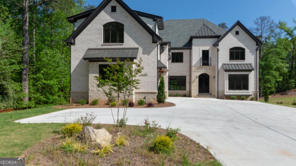 Photo of 10765 Shallowford Road, Roswell, GA 30075 (MLS # 10663628)