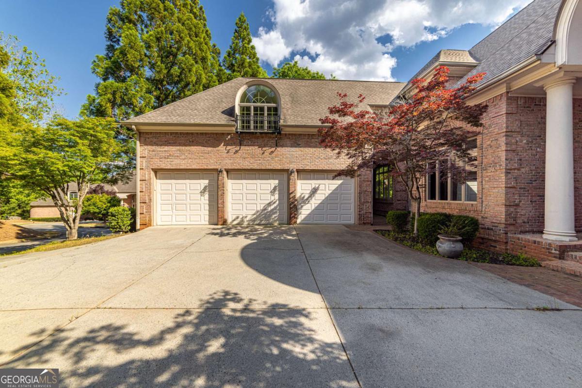 1483 Jones RD