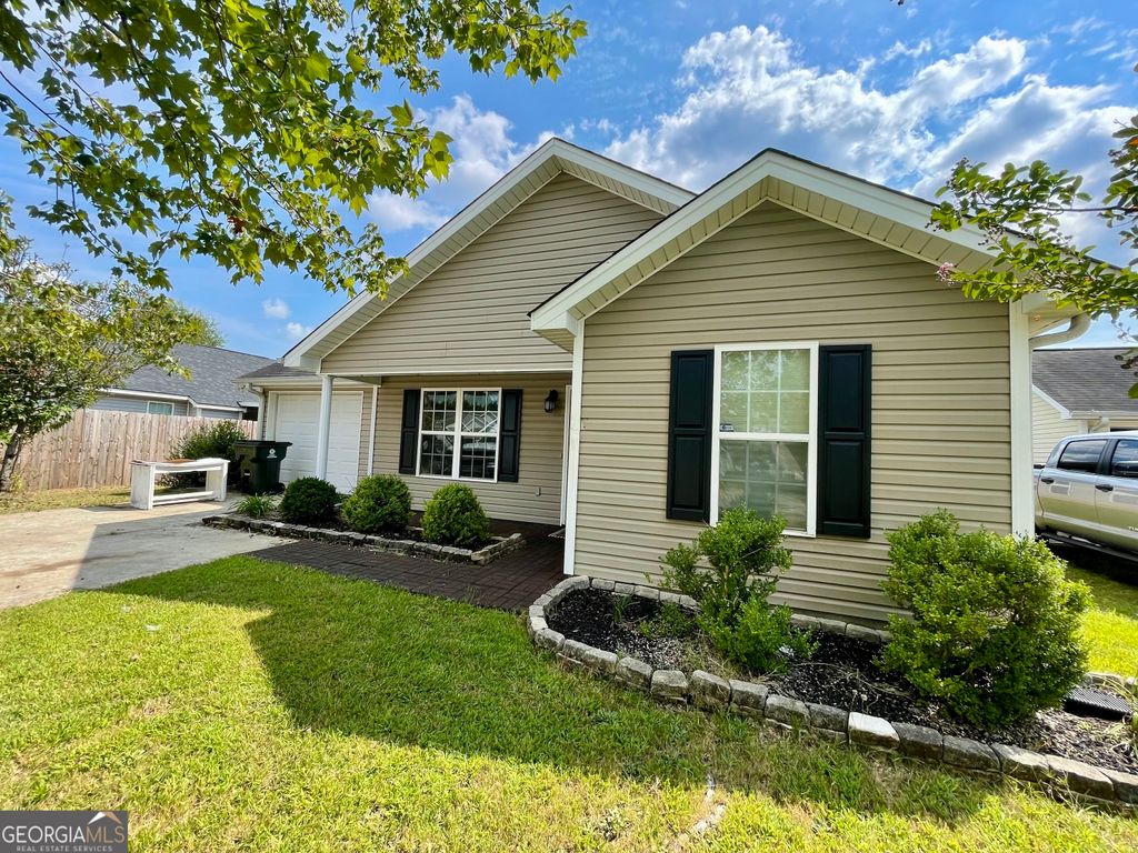 Photo of 207 Grand Avenue, Bonaire, GA 31005 (MLS # 10741268)