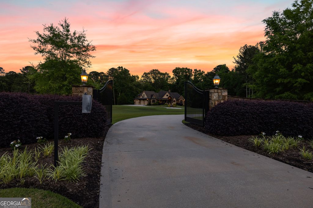 Photo of 752 Grant Road, Brooks, GA 30205 (MLS # 10761611)