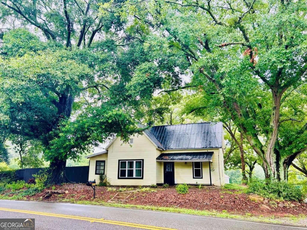 Photo of 8835 Jot Em Down Road, Gainesville, GA 30506 (MLS # 10812393)