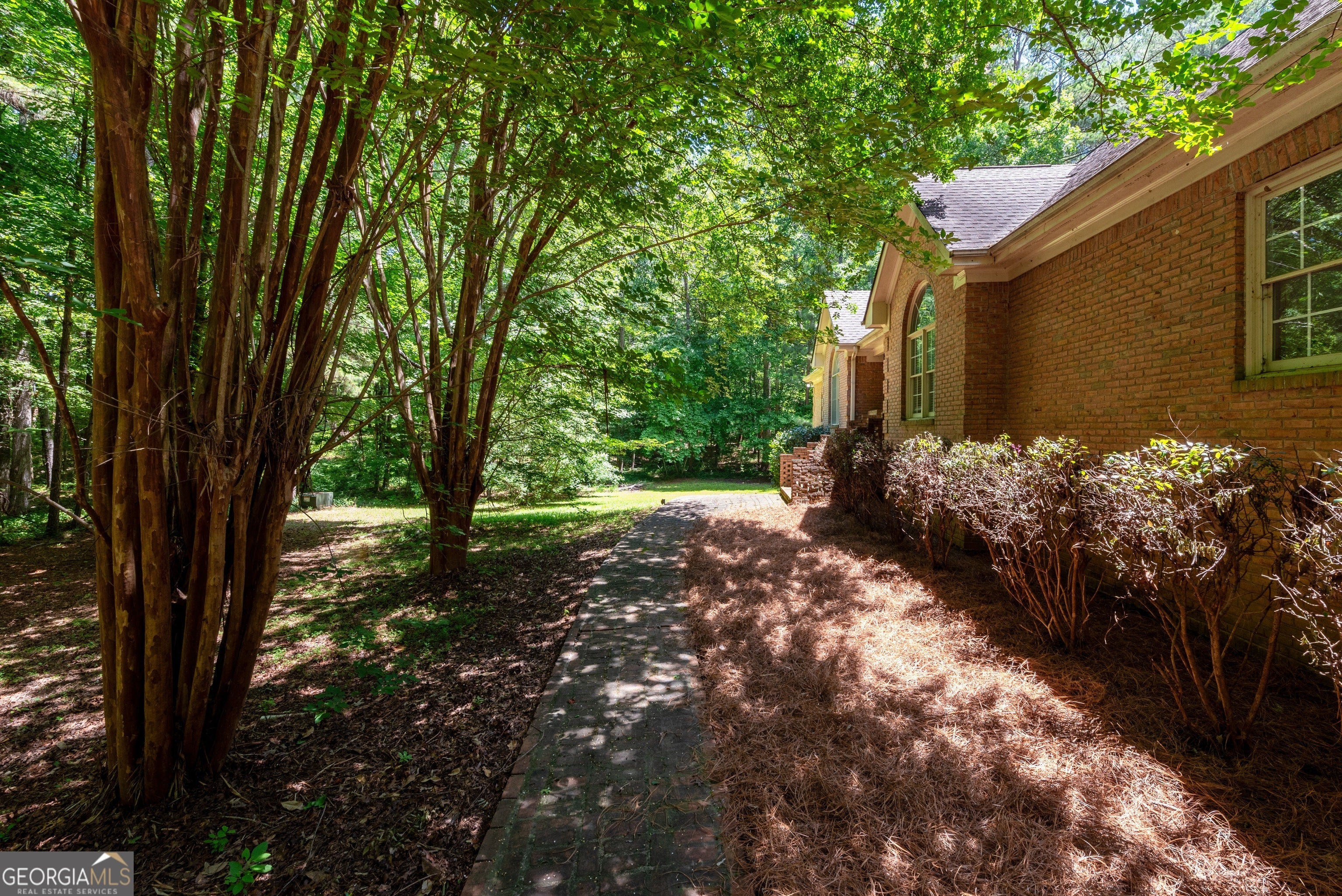 3010 Kari Brook LN