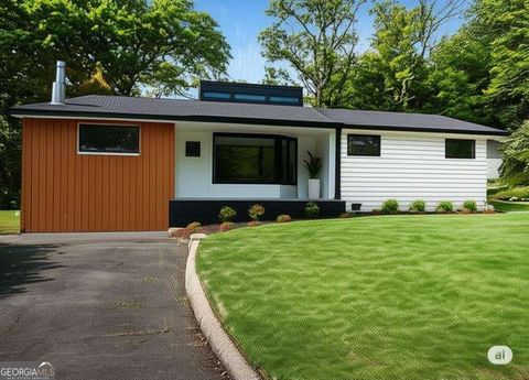 2633 Yale TER Decatur GA 30032